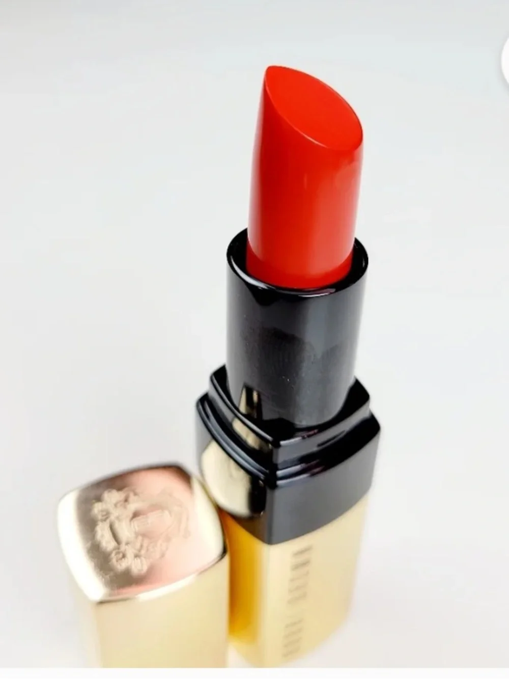 Bobbi Brown Luxe Lip Color -Bright ( shade, sunset Orange ) travel size